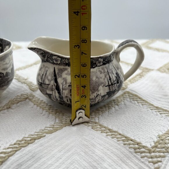 Thames River Scenes by Palissy Pottery Sugar bowl and creamer. Made in England - Picture 13 of 15